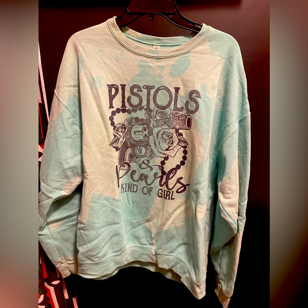 Bleach wash western pullover